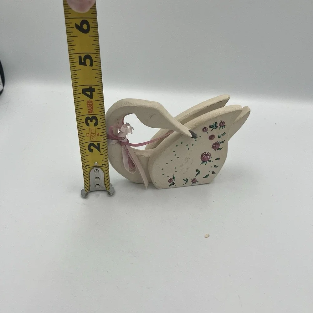 Vintage 1994 Wooden Swan Goose Decor Farmhouse Country Ducks Bow Cottage Shelf